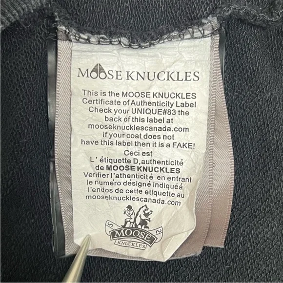 Moose Knuckles Logo Sweatshirt in Black - Picture 9 of 9